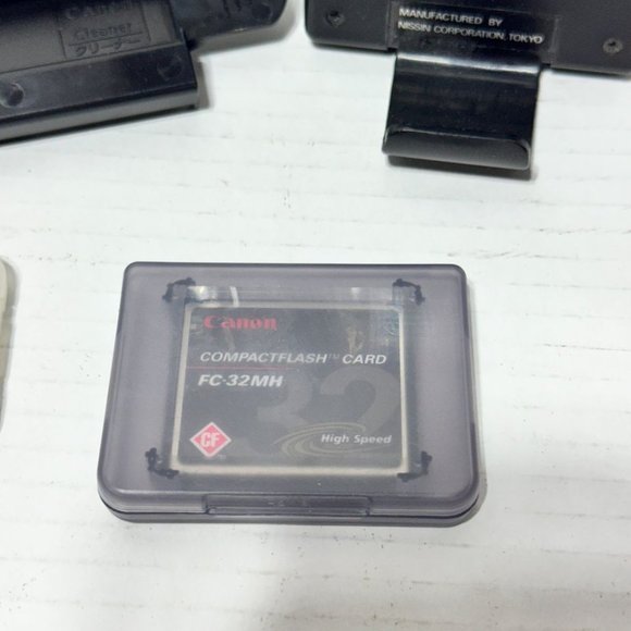 📷 Lot of Camera Bag and Accessories: Everything in the Photo! - Picture 8 of 10